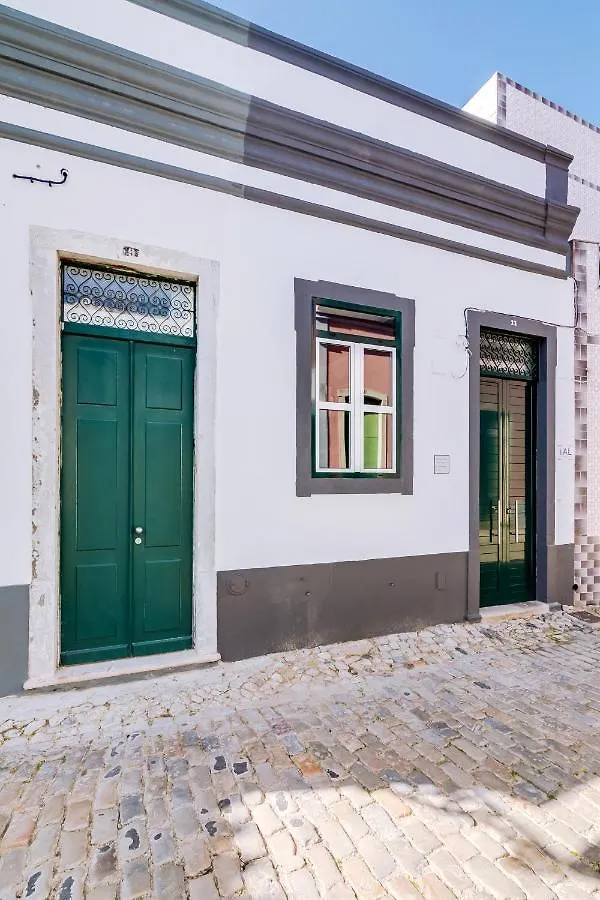 Trem - Located In Old City - Faro 0*,