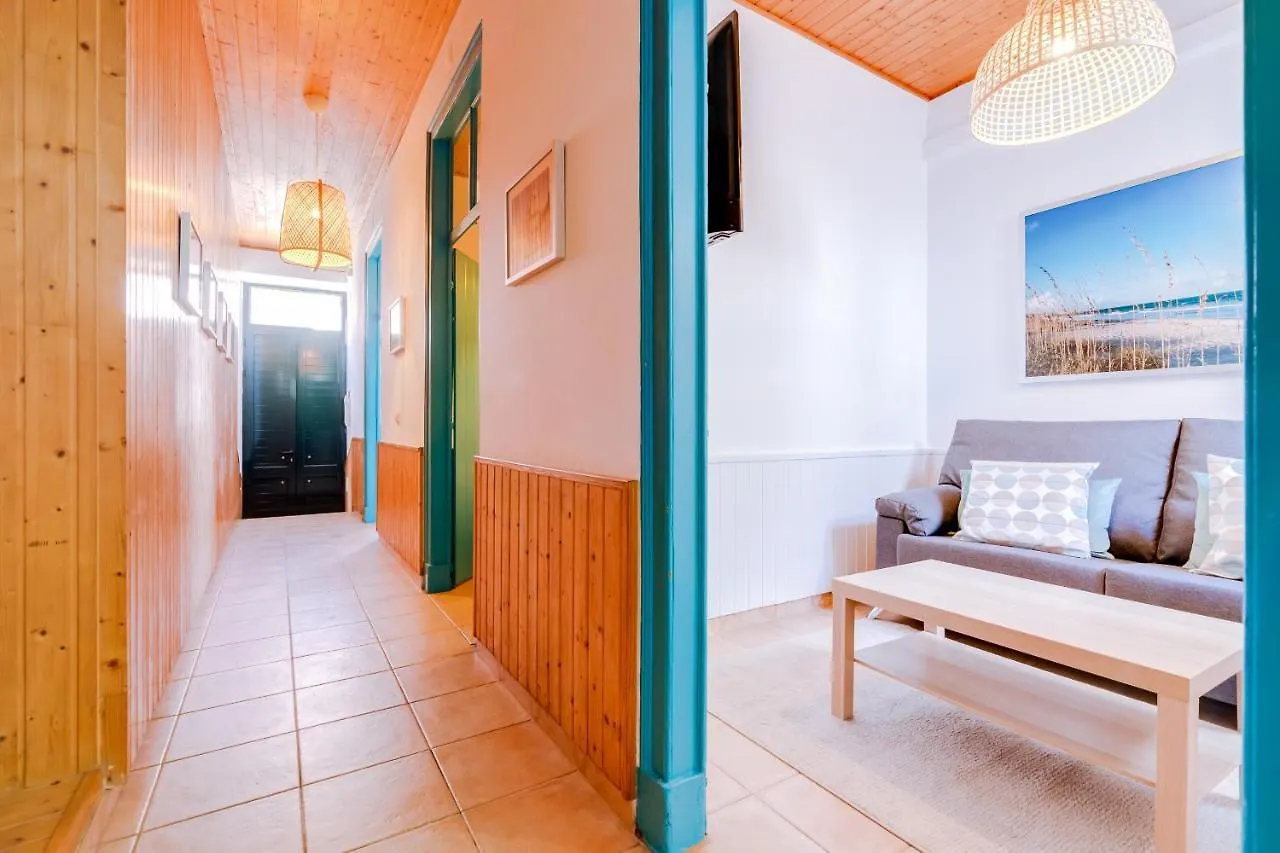 Trem - Located In Old City - Faro